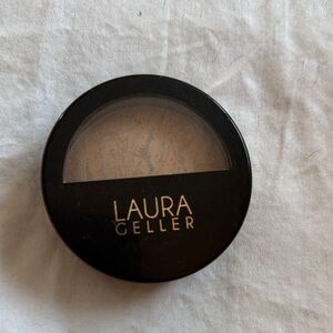 Laura Geller Marbleized Face Powder in Black Compact medium